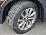 Thumbnail of 2017 Black Sapphire Metallic BMW X6