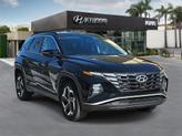 Photo of 2022 Phantom Black Hyundai TUCSON