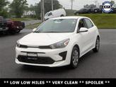 Photo of 2022 Clear White Kia Rio