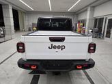 Thumbnail of 2025 Bright White Clearcoat Jeep Gladiator