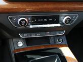 Thumbnail of 2022 Navarra Blue Metallic Audi Q5