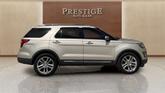Photo of 2017 White Gold Ford Explorer