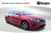 Photo of 2023 Currant Red Kia Forte