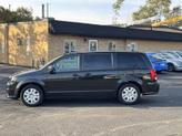 Thumbnail of 2016 Brilliant Black Crystal Pearlcoat Dodge Grand Caravan