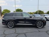 Thumbnail of 2025 Black Metallic Lincoln Aviator