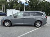 Thumbnail of 2022 Ceramic Gray Clearcoat Chrysler Pacifica