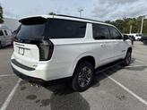 Thumbnail of 2025 Iridescent Pearl Tricoat Chevrolet Suburban