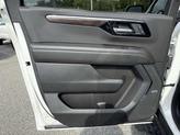 Thumbnail of 2025 Iridescent Pearl Tricoat Chevrolet Suburban