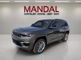 Photo of 2025 Metallic Jeep Grand Cherokee