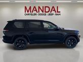Thumbnail of 2025 Diamond Black Jeep Grand Cherokee L