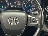 Thumbnail of 2020 Celestial Silver Metallic Toyota Highlander Hybrid