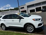 Thumbnail of 2022 Oxford White Ford Edge