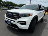 Thumbnail of 2022 Star White Ford Explorer