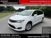 Photo of 2018 Bright White Clearcoat Chrysler Pacifica