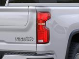 Thumbnail of 2025 Iridescent Pearl Tricoat Chevrolet Silverado 2500