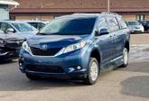 Thumbnail of 2017 Blue Toyota Sienna