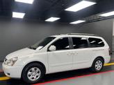 Thumbnail of 2007 White Kia Sedona