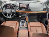 Thumbnail of 2021 Manhattan Gray Metallic Audi Q5