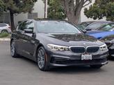 Thumbnail of 2019 Dark Graphite Metallic BMW 530e