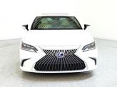 Thumbnail of 2021 Eminent White Pearl Lexus ES 300h