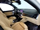 Thumbnail of 2021 Alpine White BMW X3
