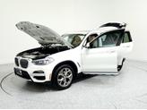 Thumbnail of 2021 Alpine White BMW X3