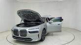 Thumbnail of 2024 Space Silver Metallic BMW i7