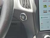 Thumbnail of 2022 Oxford White Ford Edge