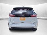Thumbnail of 2022 Oxford White Ford Edge