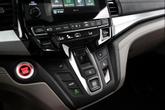 Thumbnail of 2019 White Diamond Pearl Honda Odyssey