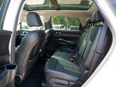 Thumbnail of 2021 Glacial White Pearl Kia Sorento