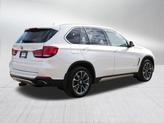 Thumbnail of 2018 Mineral White Metallic BMW X5