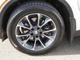 Thumbnail of 2018 Mineral White Metallic BMW X5