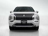 Thumbnail of 2025 White Diamond / Black Mitsubishi Outlander