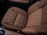 Thumbnail of 2025 White Diamond / Black Mitsubishi Outlander