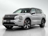 Photo of 2025 White Diamond / Black Mitsubishi Outlander