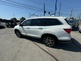 Thumbnail of 2019 White Diamond Pearl Honda Pilot
