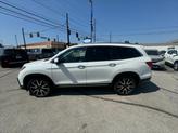 Thumbnail of 2019 White Diamond Pearl Honda Pilot