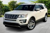 Photo of 2017 White Platinum Tri-Coat Metallic Ford Explorer