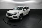 Thumbnail of 2018 White Diamond Pearl Honda Pilot