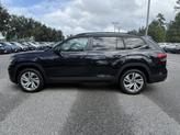 Thumbnail of 2021 Deep Black Pearl Volkswagen Atlas