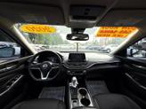 Thumbnail of 2020 Pearl White Tricoat Nissan Altima