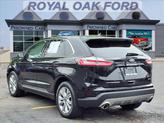Thumbnail of 2022 Agate Black Metallic Ford Edge