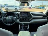 Thumbnail of 2022 Wind Chill Pearl Toyota Highlander