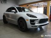 Thumbnail of 2017 Rhodium Silver Metallic Porsche Macan