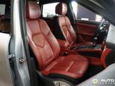 Thumbnail of 2017 Rhodium Silver Metallic Porsche Macan