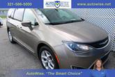 Photo of 2018 Molten Silver Chrysler Pacifica