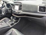 Thumbnail of 2019 Ooh La La Rouge Mica Toyota Highlander