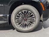 Thumbnail of 2025 Onyx Black GMC Yukon XL