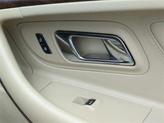 Thumbnail of 2019 WHITE PLATINUM MET TRI-COAT Ford Taurus